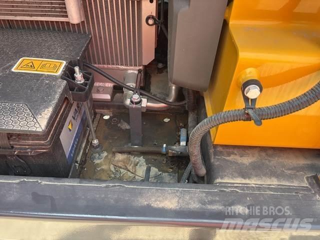 XCMG XE75GA Bagri goseničarji