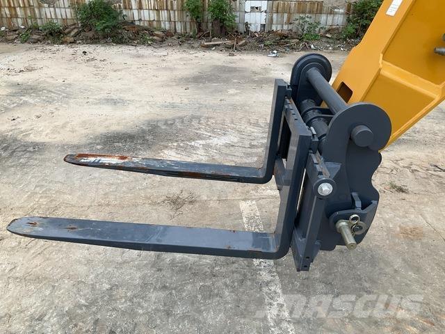 XCMG XT2506E Teleskopski viličarji