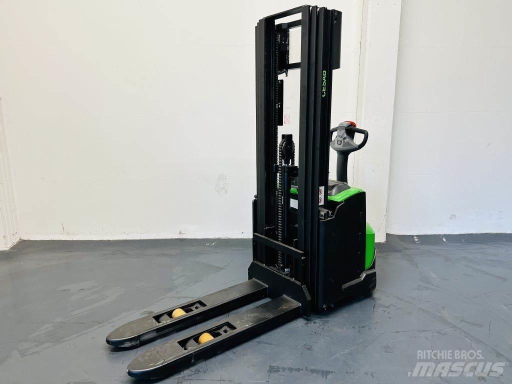 Cesab S214L Ročni električni viličar