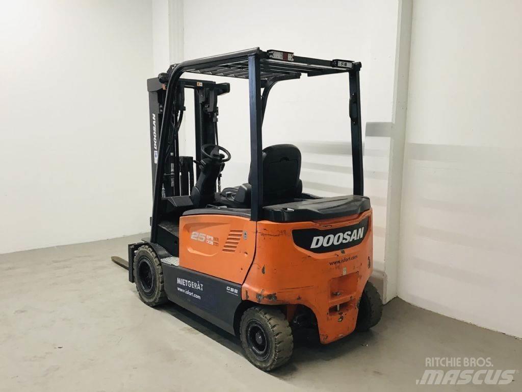 Doosan B25X-7 Električni viličarji
