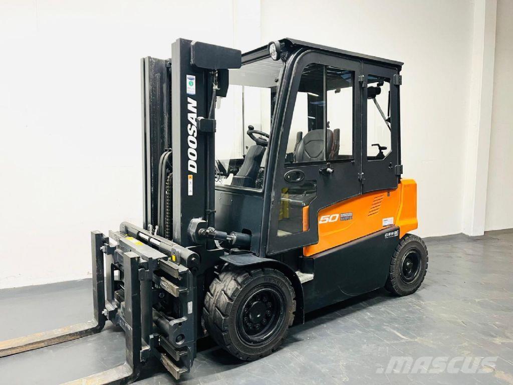 Doosan B50X-7 Električni viličarji