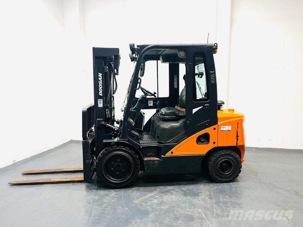 Doosan D30S-7 Dizelski viličarji