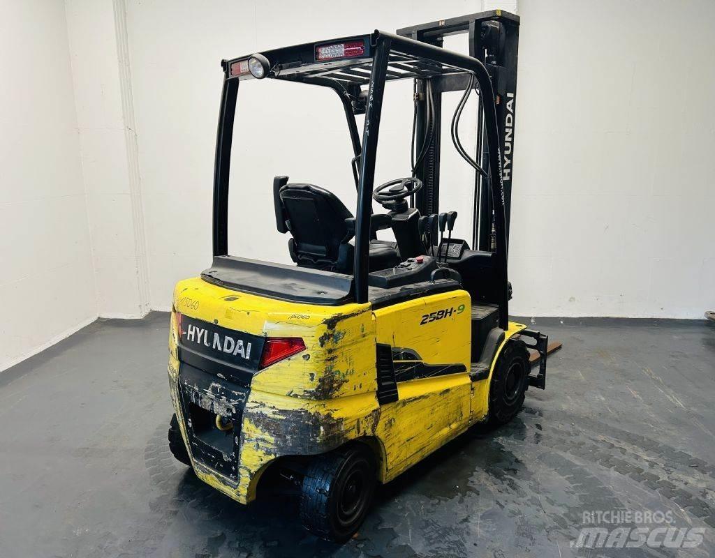 Hyundai 25BH-9 Električni viličarji
