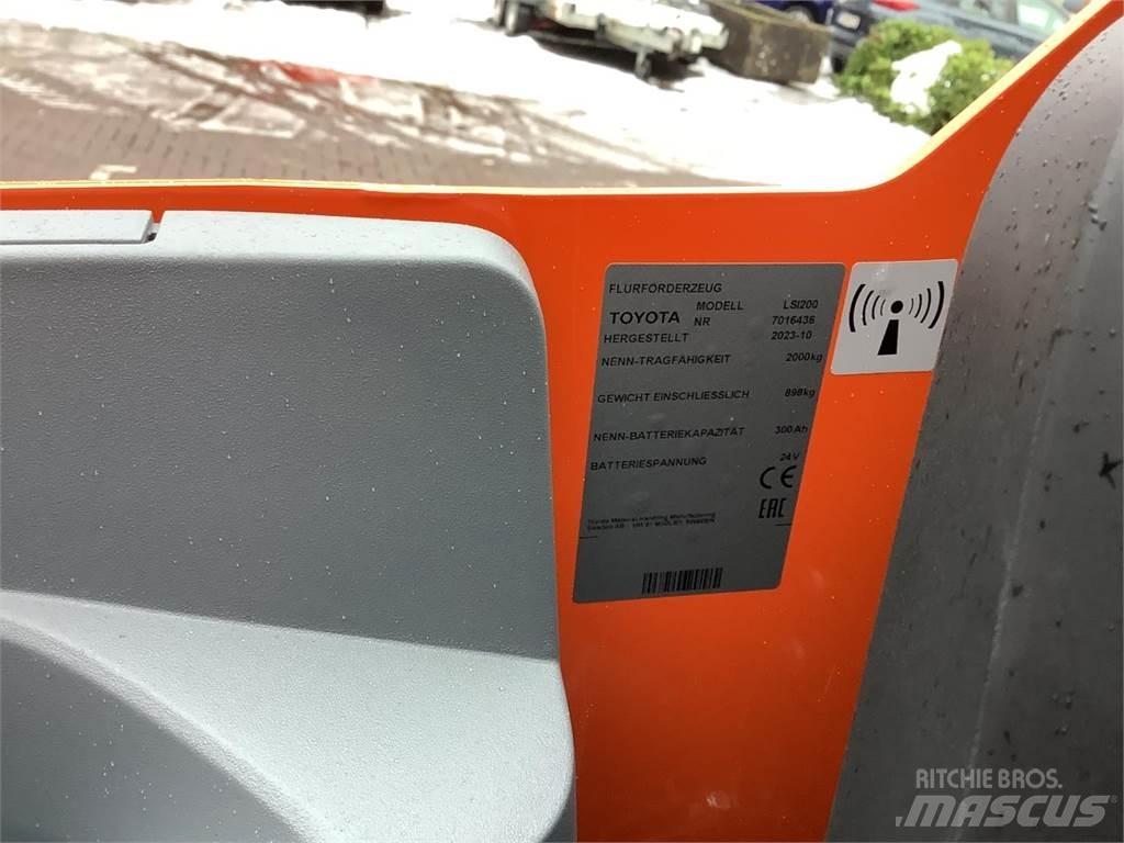 Toyota LSI200 Električni nizko dvižni viličar