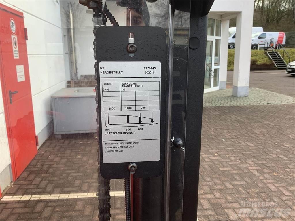 Toyota SPE120 Ročni električni viličar