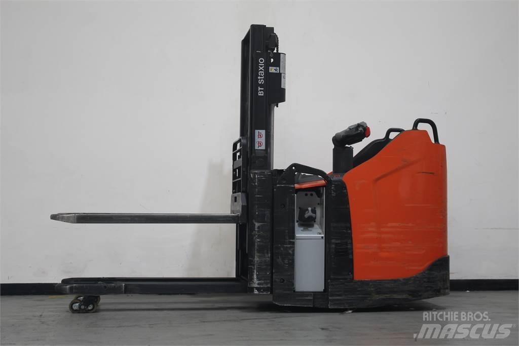 Toyota SPE200D Ročni električni viličar