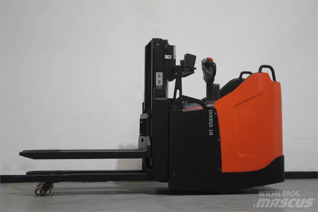 Toyota SPE200D Ročni električni viličar