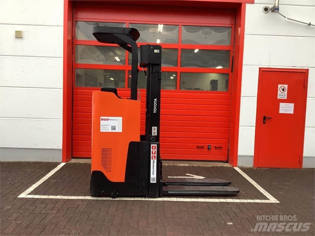 Toyota SSI160LN Ročni električni viličar