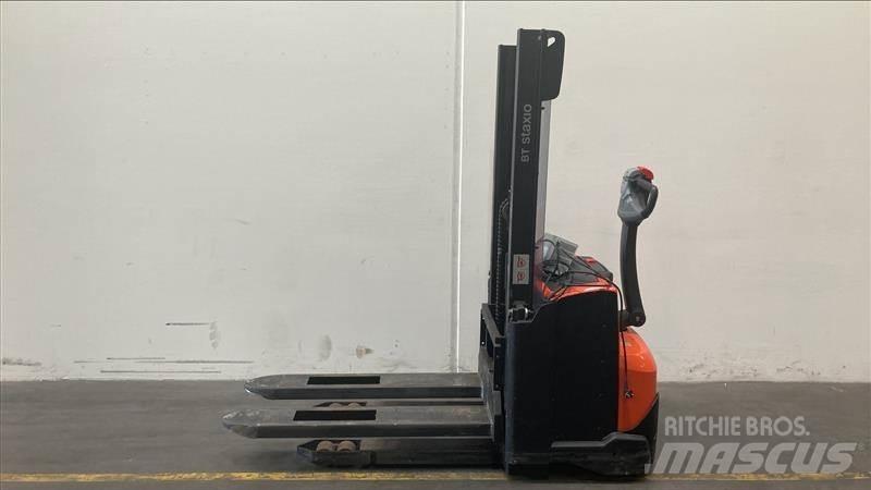Toyota SWE120 Ročni električni viličar