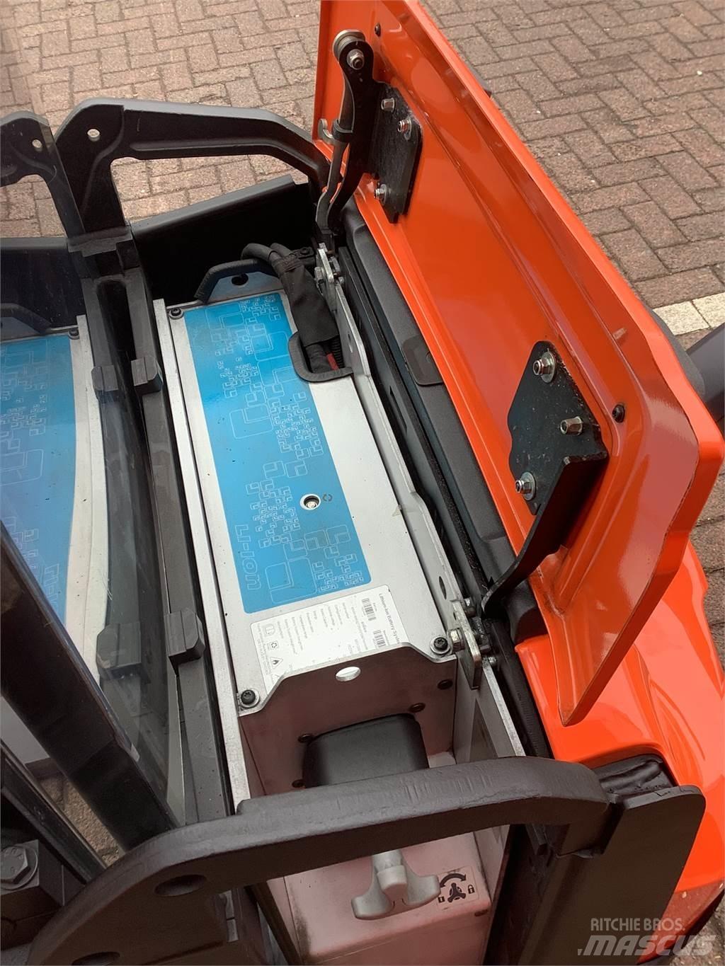 Toyota SWE145 Ročni električni viličar