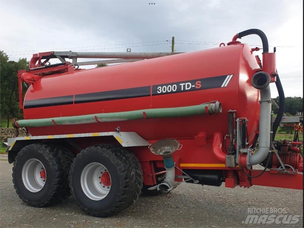 Hi-Spec 3000 TD-S Trosilniki gnoja