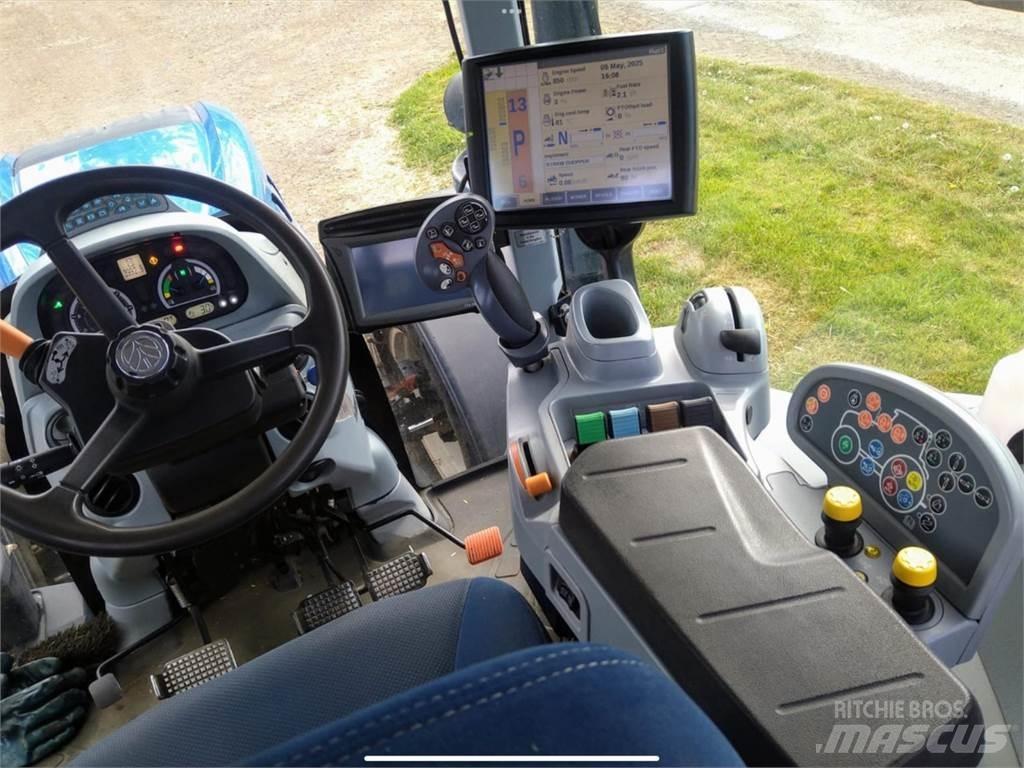 New Holland T7.210 Traktorji
