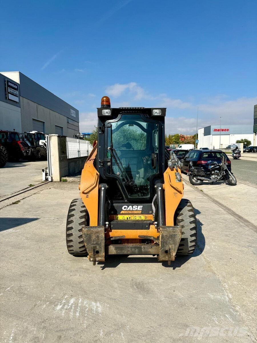 CASE SR210 Kolesni nakladalci