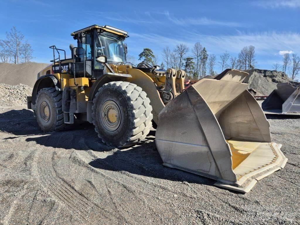 CAT 980M Kolesni nakladalci