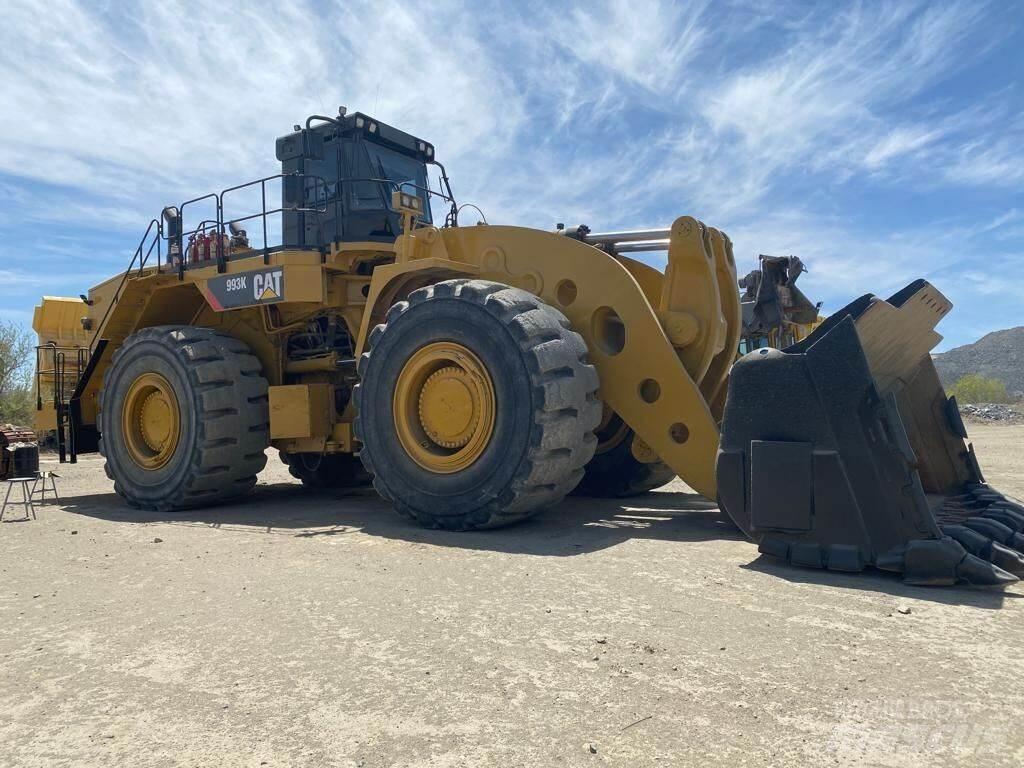 CAT 993K Kolesni nakladalci
