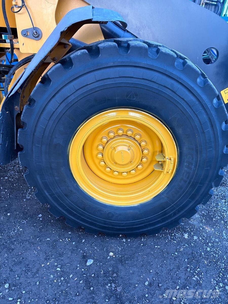 Volvo L70E Kolesni nakladalci