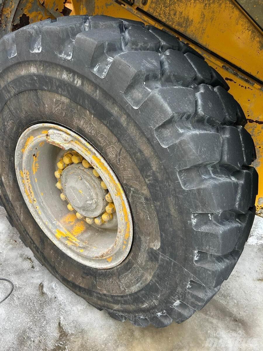 Volvo L90E Bagri goseničarji