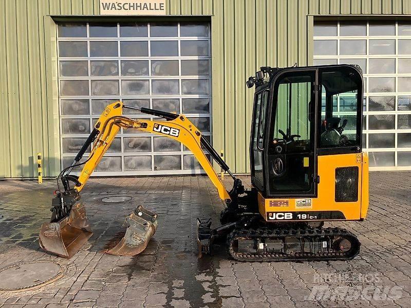 JCB 19C-1 Bagri goseničarji