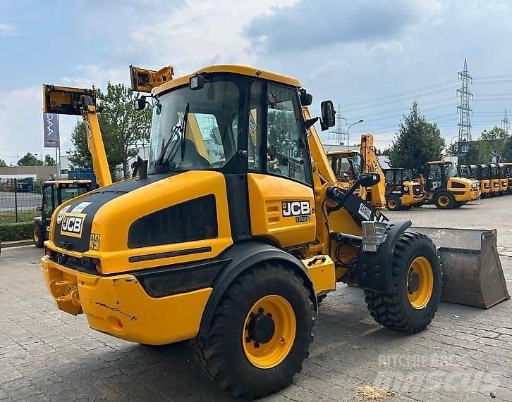 JCB 409 Kolesni nakladalci
