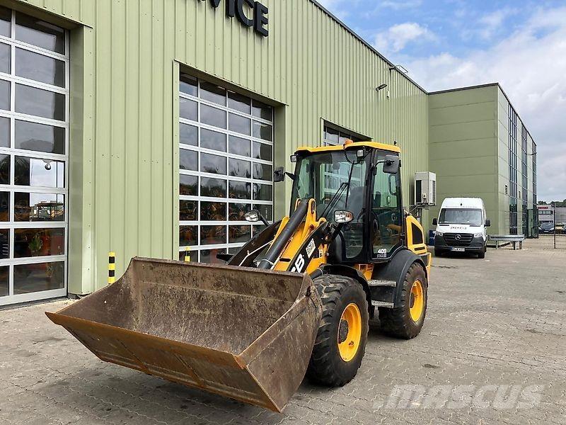 JCB 409 Kolesni nakladalci