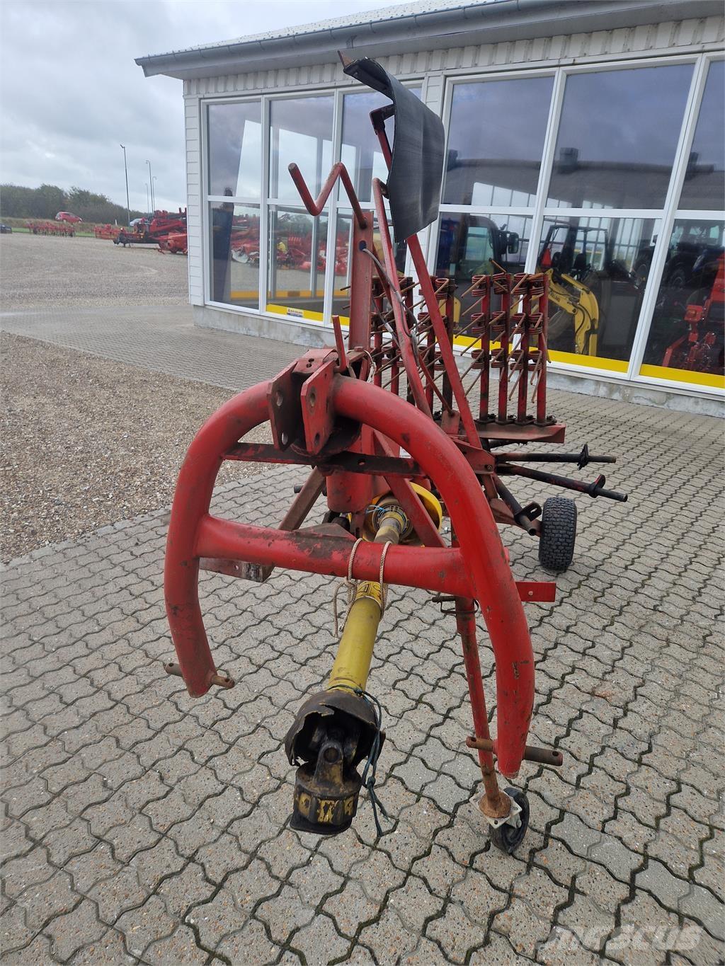  3 METER RIVE Obračalniki in zgrabljalniki