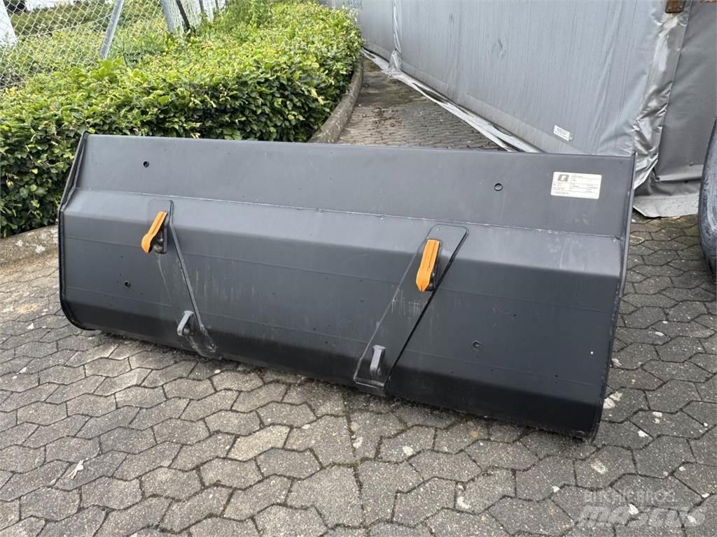 Ålö VL 225 SKOVL Čelni nakladalci in kopači