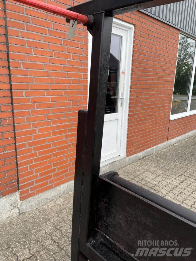  BALLESPYD T/BOBCAT Prijemala za bale