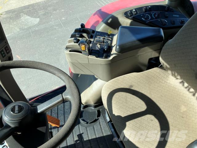 Case IH 230 Traktorji