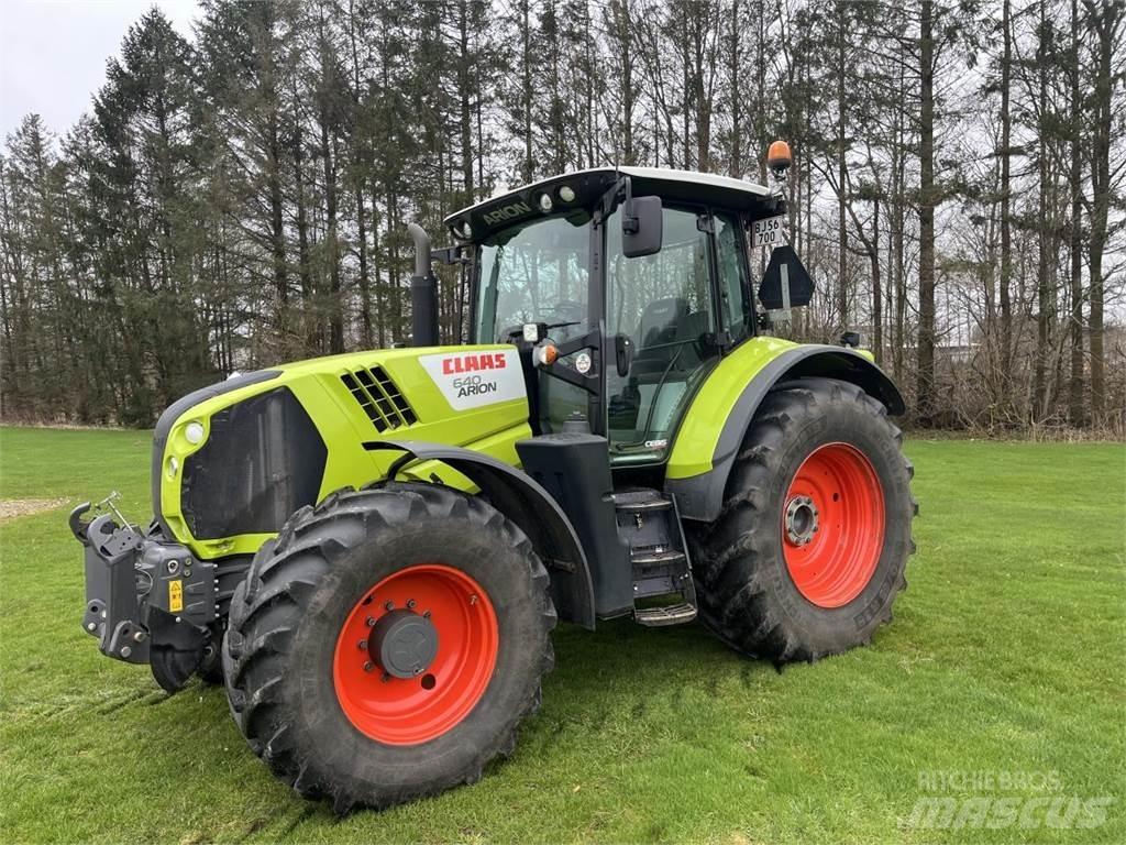 CLAAS ARION 640 Traktorji