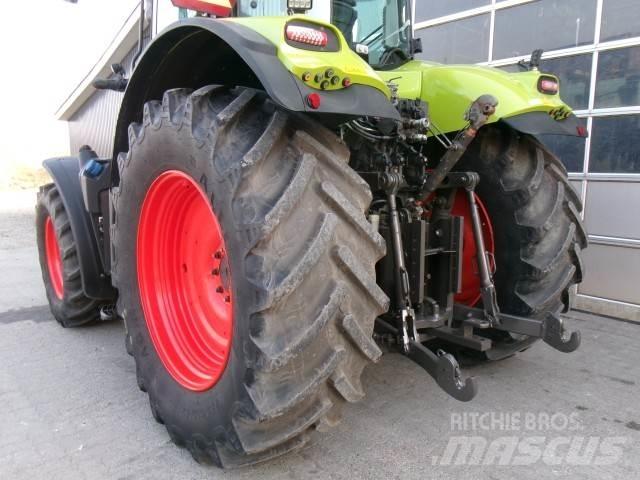 CLAAS AXION 800 Traktorji