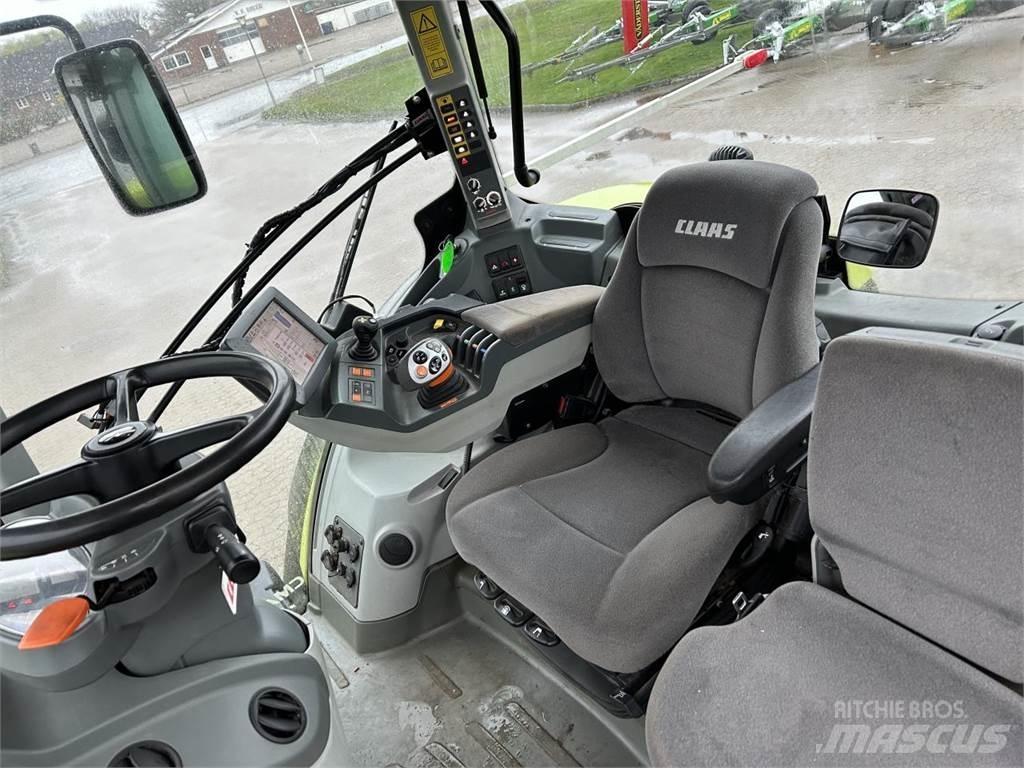 CLAAS AXION 930 Traktorji