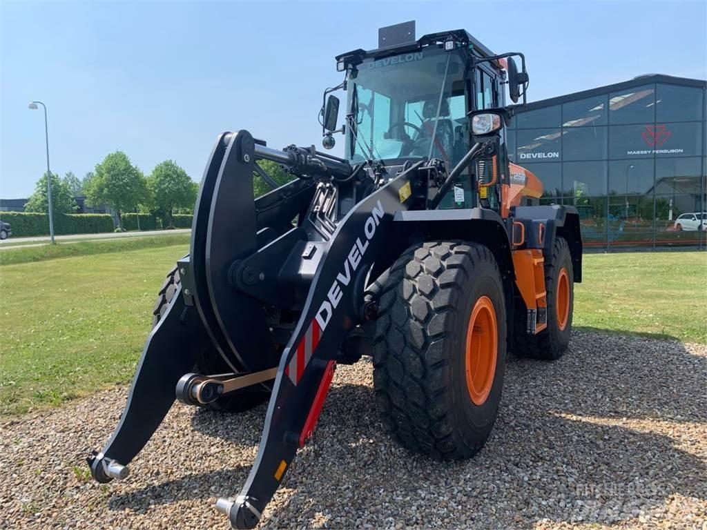 Develon DL250-7 Kolesni nakladalci