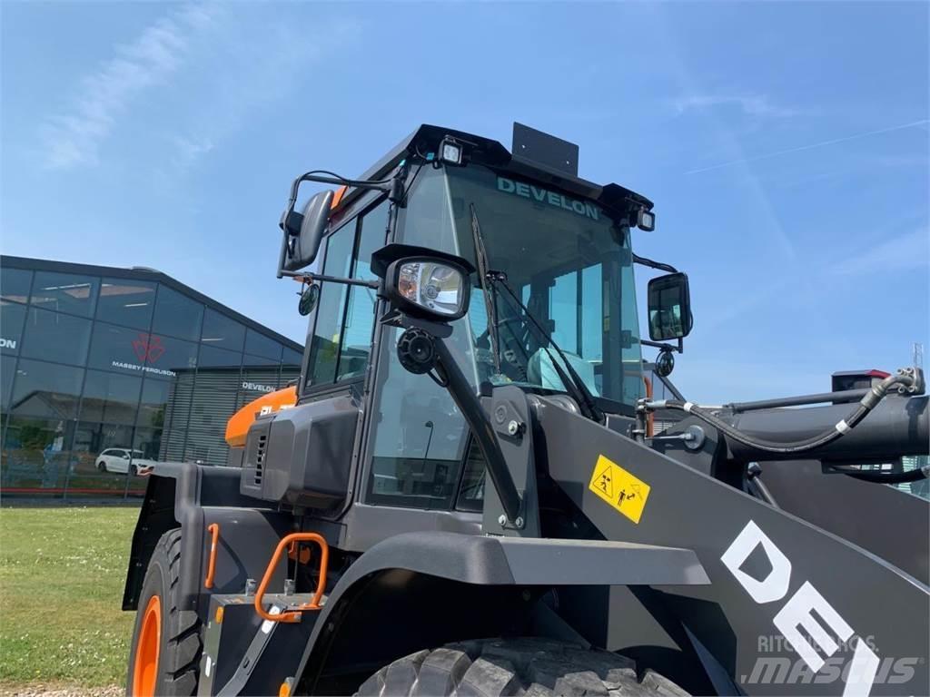 Develon DL250-7 Kolesni nakladalci