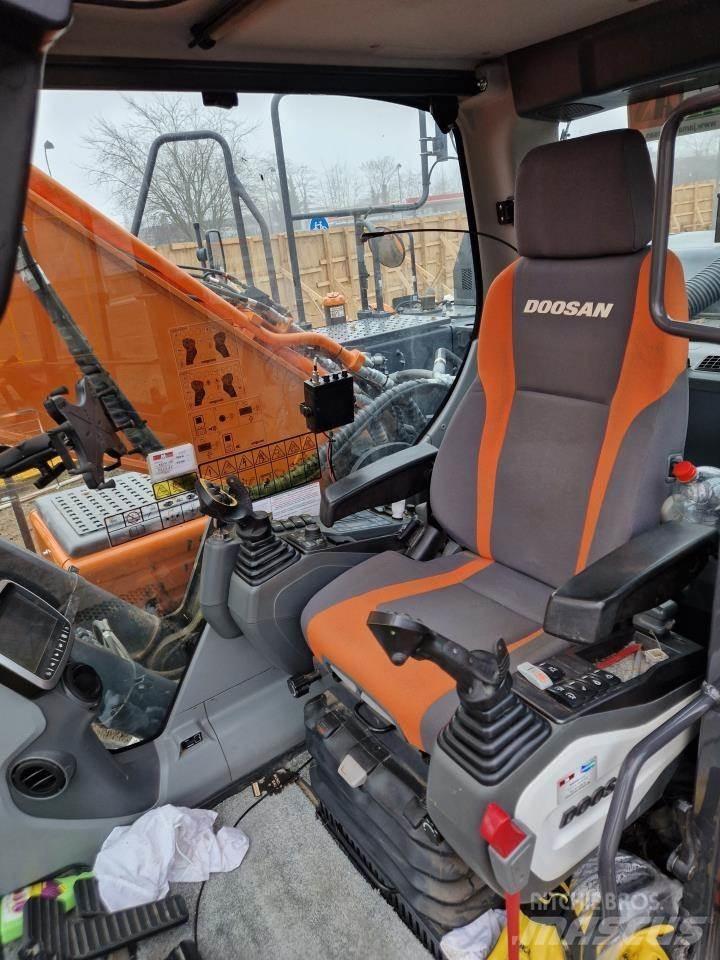 Doosan 255-5 Bagri goseničarji
