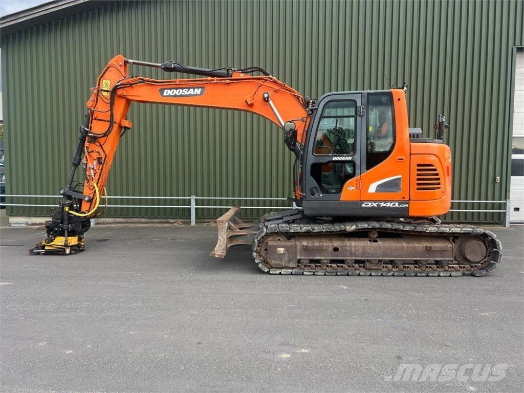 Doosan DX140LCR-5 Bagri goseničarji