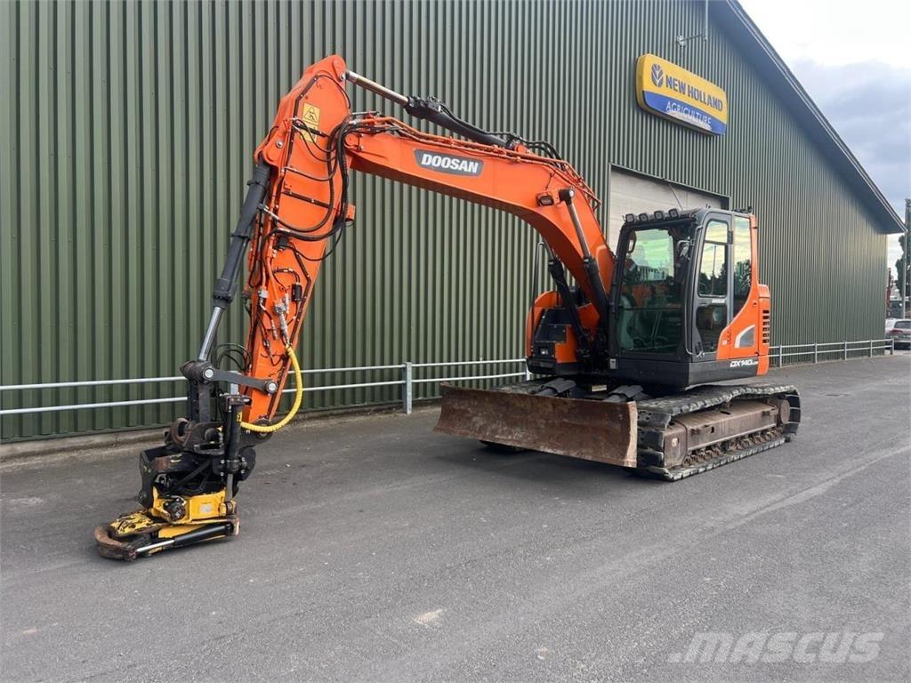 Doosan DX140LCR-5 Bagri goseničarji