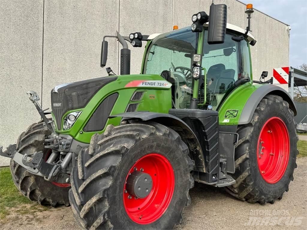 Fendt 724 Traktorji