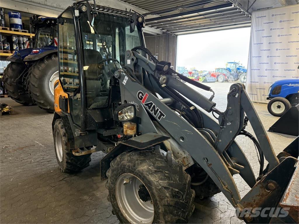 GiANT 2700HD Mini nakladalci