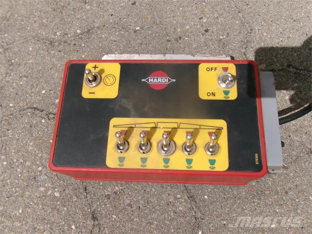 Hardi 1200L 15 M Montirane škropilnice