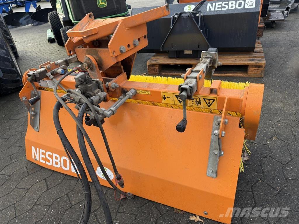 Holder X30 Traktorji