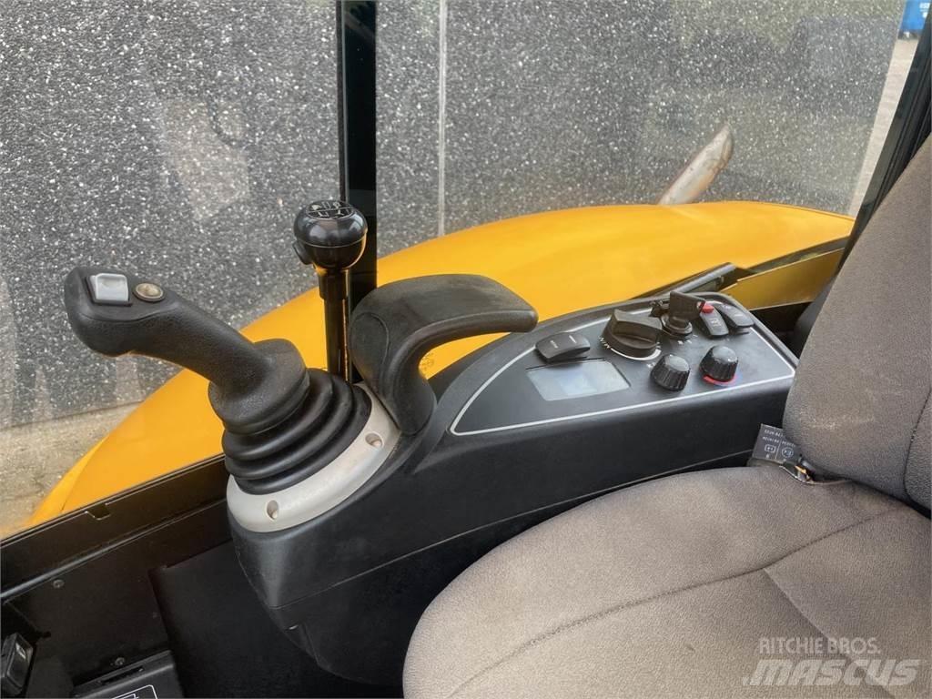 JCB 8040 ZTS Mini bagri <7t