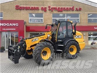 JCB TM320 Kolesni nakladalci