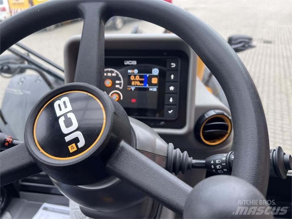 JCB TM320 Kolesni nakladalci