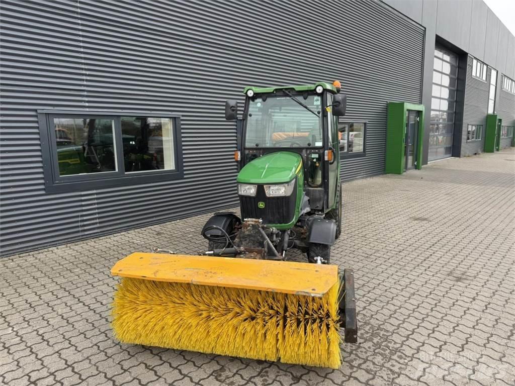 John Deere 2036R Manjši traktorji