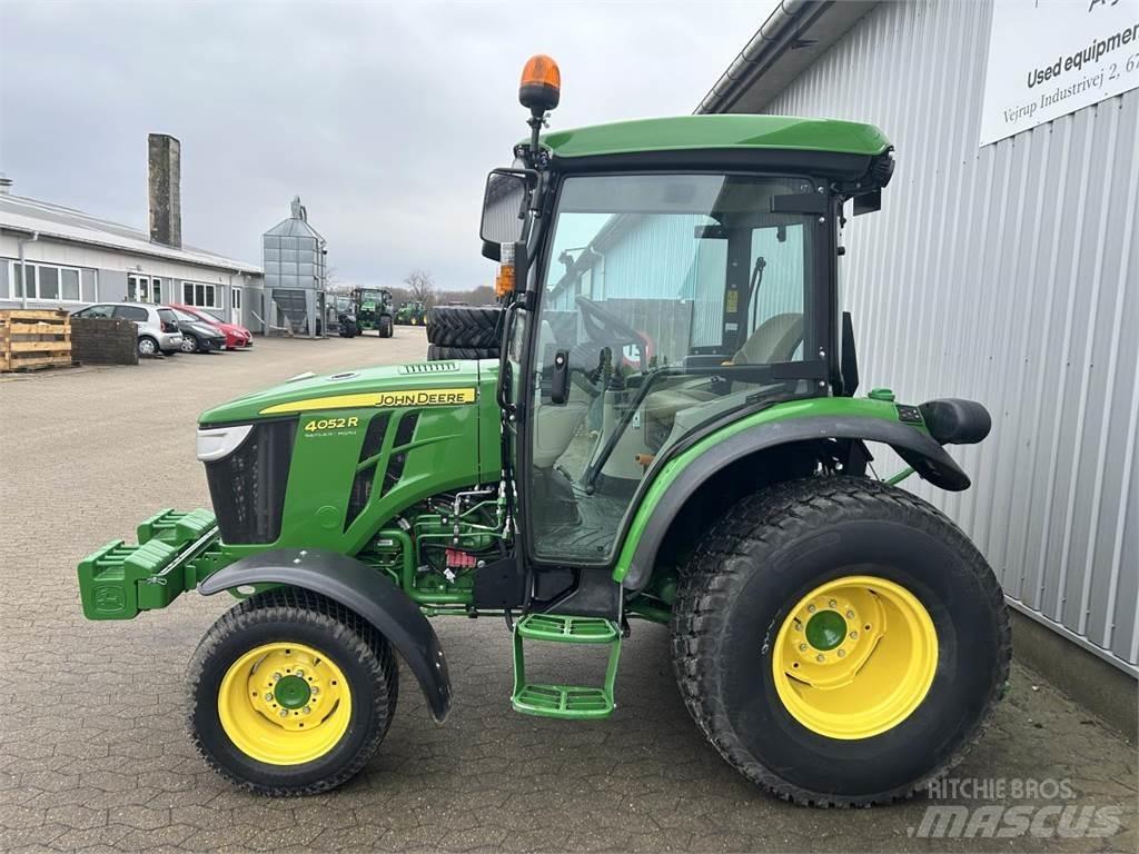 John Deere 4052R Manjši traktorji