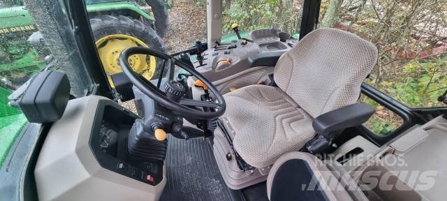 John Deere 5115M Traktorji