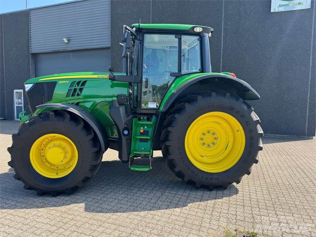 John Deere 6195M Traktorji