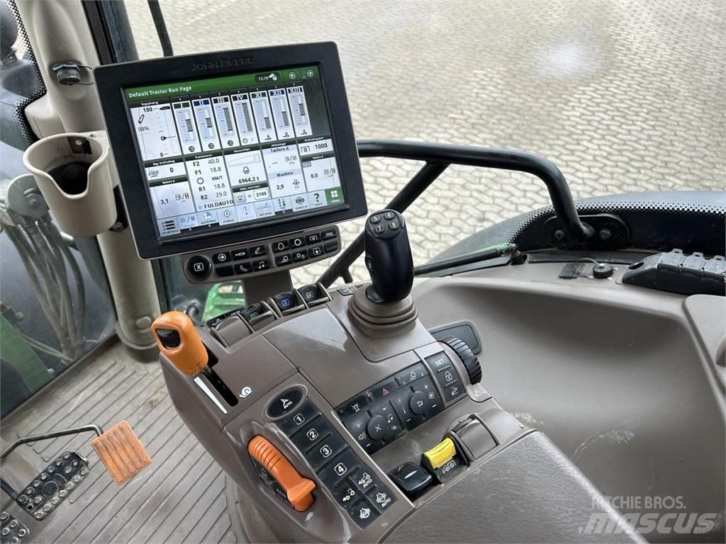John Deere 6215R Traktorji