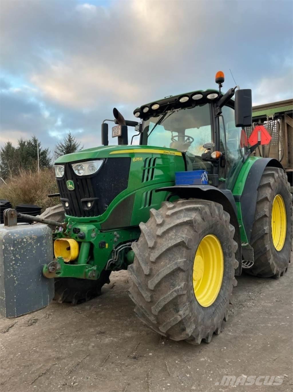 John Deere 6215R Traktorji