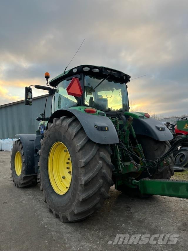 John Deere 6215R Traktorji